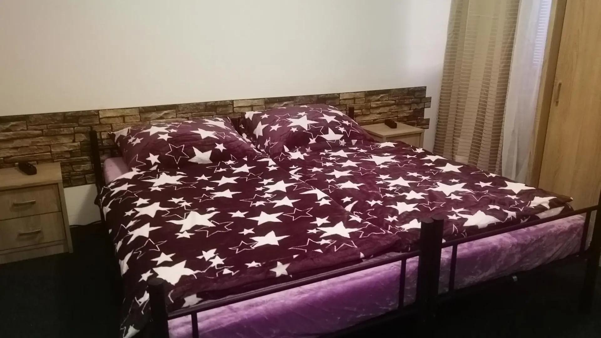 Rena Hostel Prague